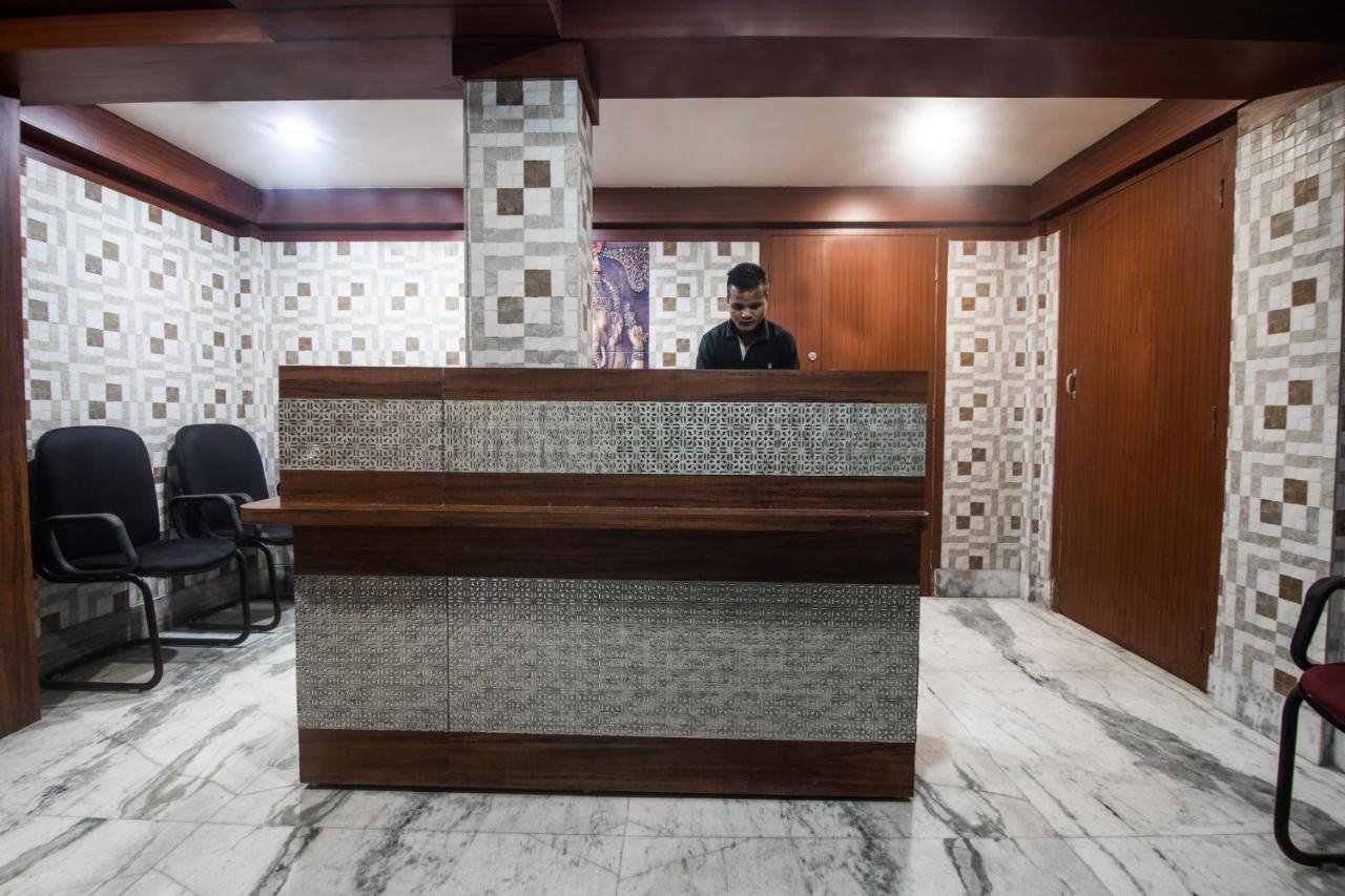 Oyo 14431 Sai Nivas Hotel Гувахати Екстериор снимка